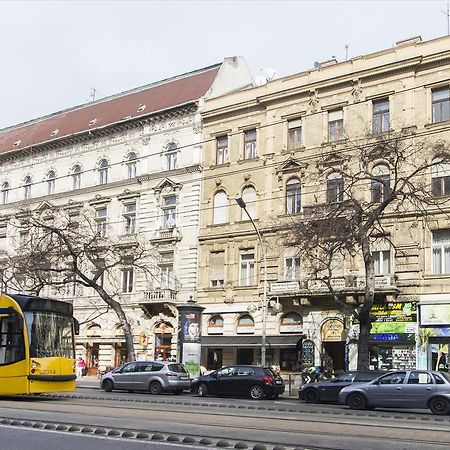 Authentic Grand Boulevard Budapest Exteriör bild