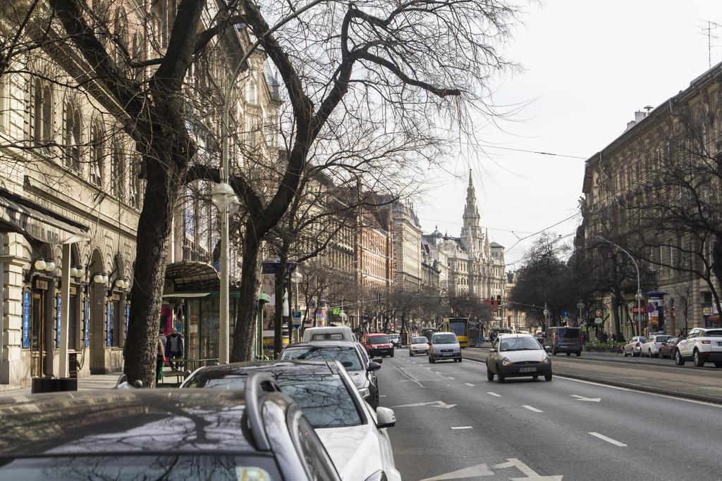Authentic Grand Boulevard Budapest Exteriör bild