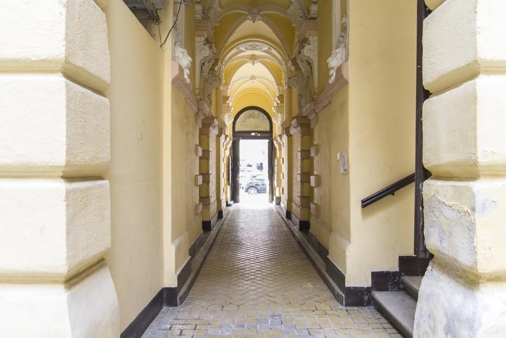 Authentic Grand Boulevard Budapest Exteriör bild